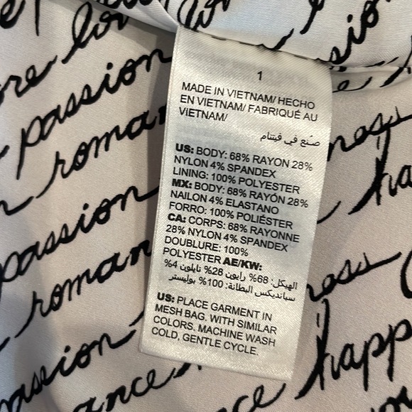 Chico’s LS jacket ponte mulberry red Size 1 8 M - Picture 14 of 16